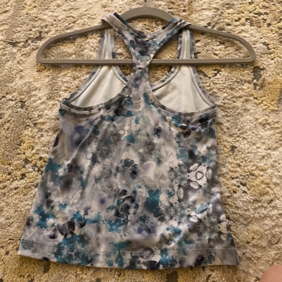 lulu lemon spotted blue tank tight fit - Picture 3 of 4